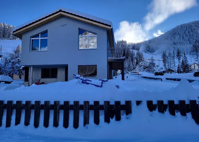 Haus Engadinella Apartamento Splügen