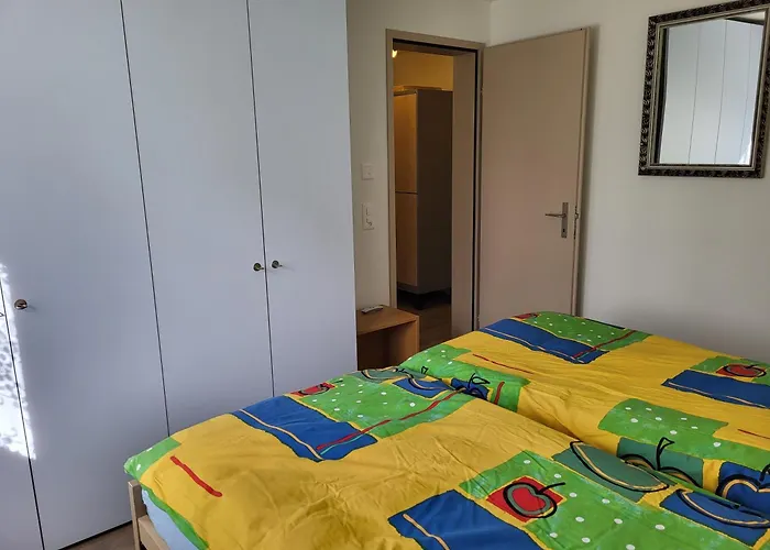 Haus Engadinella Apartamento Splügen