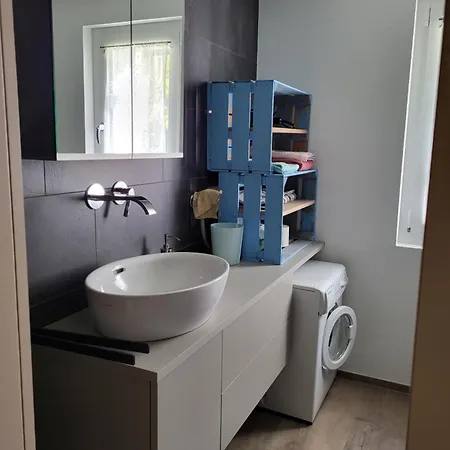 דירה Haus Engadinella *